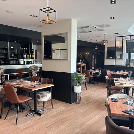 Ibis Lyon Caluire Cite Internationale Hotell Exteriör bild