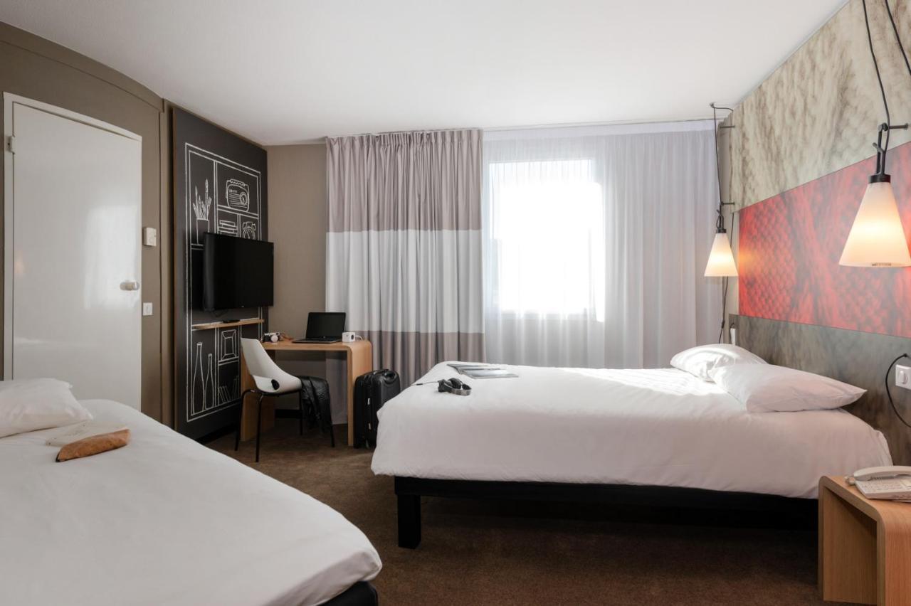 Ibis Lyon Caluire Cite Internationale Hotell Exteriör bild