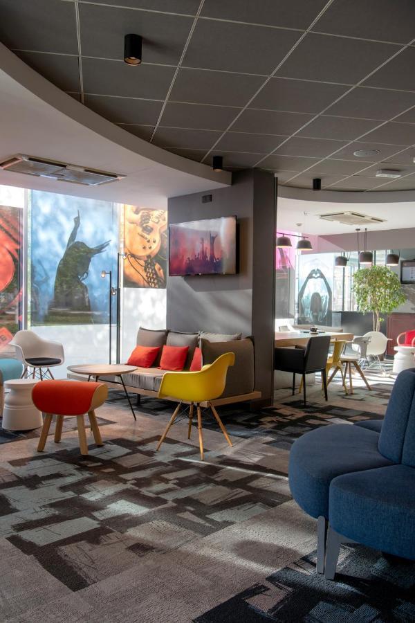 Ibis Lyon Caluire Cite Internationale Hotell Exteriör bild