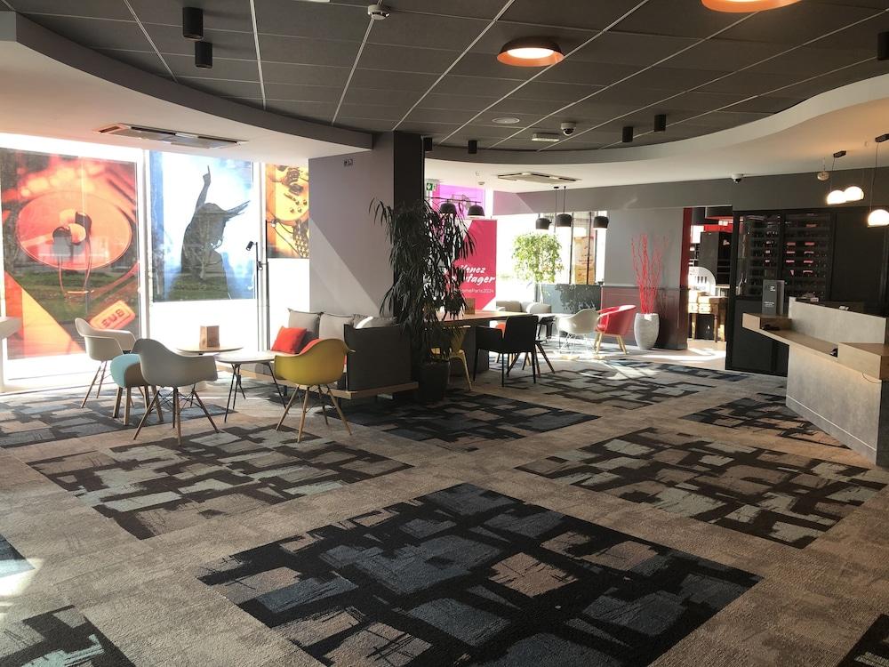 Ibis Lyon Caluire Cite Internationale Hotell Exteriör bild