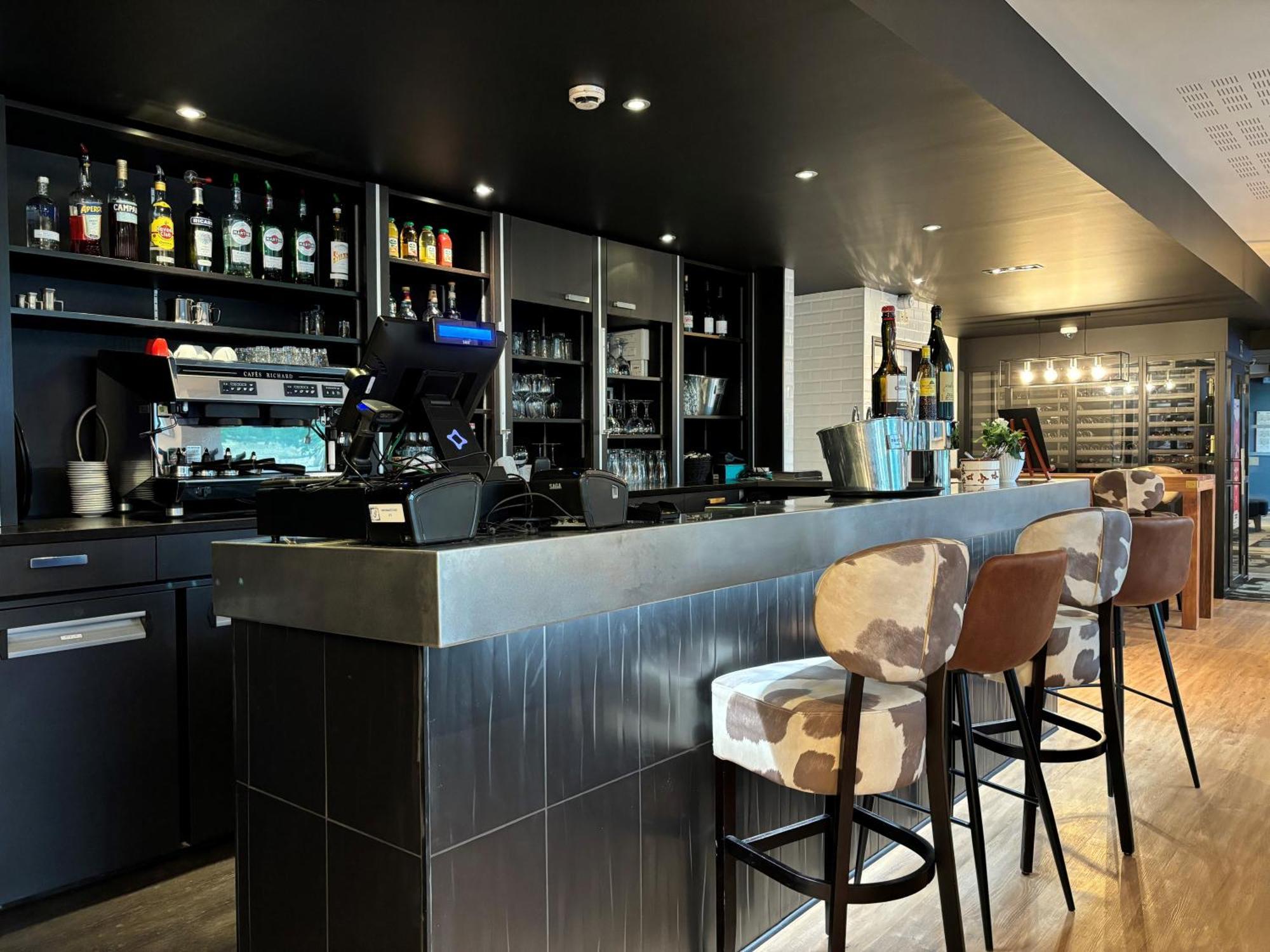 Ibis Lyon Caluire Cite Internationale Hotell Exteriör bild